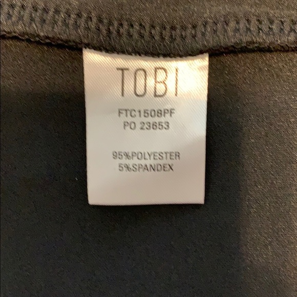 NWOT TOBI HIGH NECK SLEEVELESS CROP TOP - Picture 8 of 8